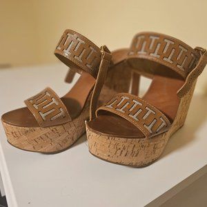 Tory Birch Size 9.5 Brown Wedge Sandals